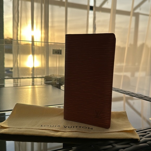 EUC orange/brown LV epi pocket organizer - Picture 4 of 15